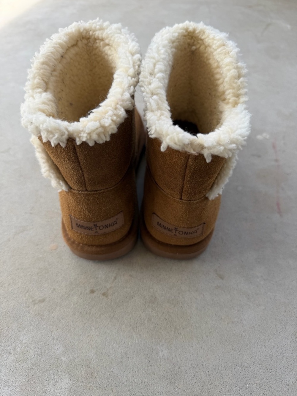 Minnetonka Suede Midwest Mini Boots Women’s Size 9 - Picture 4 of 10